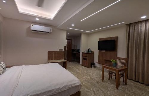 Sushant Lok Hotel | FlxHo Horizon ONE - Luxury Hotel & Residences DLF 5 Golf Course Road