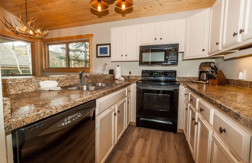 Keystone Condo | Flying Dutchman by Summit County Mountain Retreats