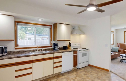 Bay City House | Fncd Yrd /PetsOK /1 Bed /1 Bath /WD