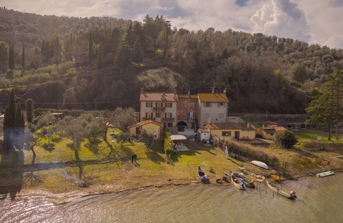 Magione Apartment | Folaga Apartments, "Puntone"