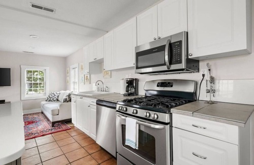 Folly Beach House | Folly Surf Shack - Close to Beach & Center Street!