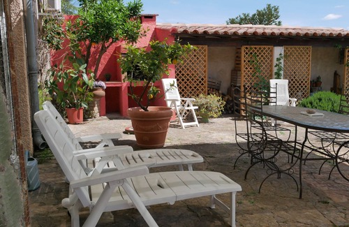 Clermont-l'Herault Apartment | FontainedeSarac rental in Clermont-LHérault even with EV charging station