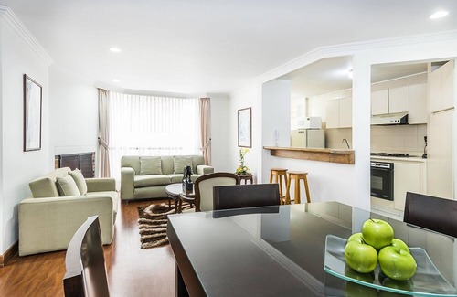 La Carolina Apartment | Fontana Plaza Apartamento para 4 pax