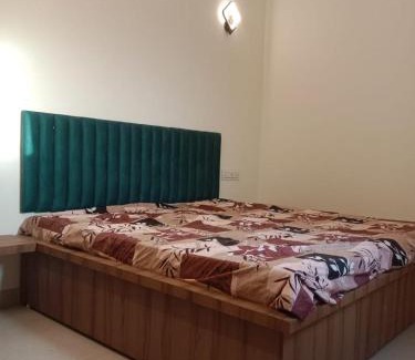 Khattalwada Apartment | Foodzo Hotel
