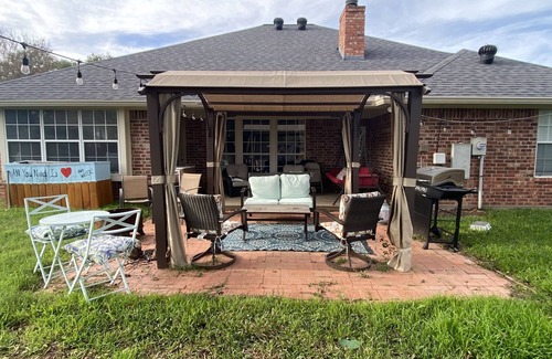 Wellborn House | Football Games, A&M Events, Parents Night, etc.our home wins!