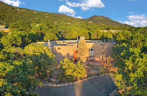 Santa Fe House | Foothills Casita, Hot Tub & Views