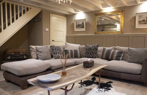 Hallington Villa | Footmans Cottage - Two Bedroom Villa, Sleeps 4