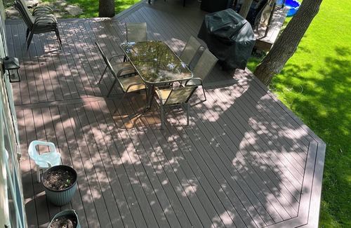 Oshkosh House | For EAA 2025 - 4 bdrm, 3.5 bath house 2.5 miles from EAA grounds with AC/Wifi