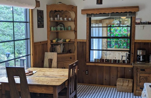 Fern Valley Cabin | For Rent: 'Relaxation, Beauty And Pine Trees'