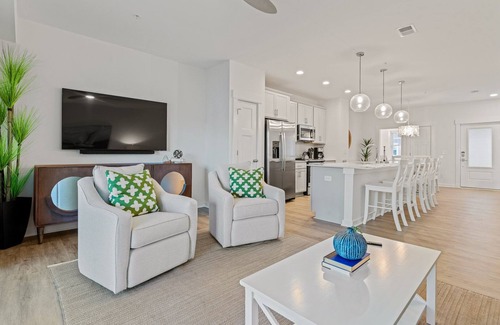 Bermuda Bay House | For Shore 3 Bedroom at Cambridge Cove with Private Hot Tub!