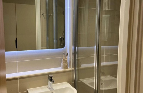 Bath Apartment | For Students Only Brookland Rd Leicester