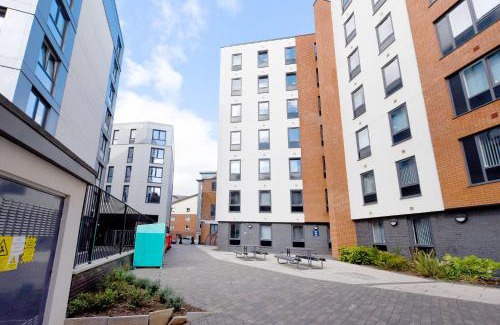 Leicester City Centre Apartment | For Students Only Private Ensuite at Newarke St