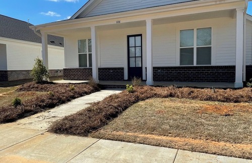Rolling Wood House | For the win! The perfect game day stay! A well appointed, new construction home.