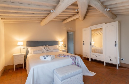 Chianni Bed & Breakfast | For those who want to relax surrounded by the magic of the Tuscan countryside