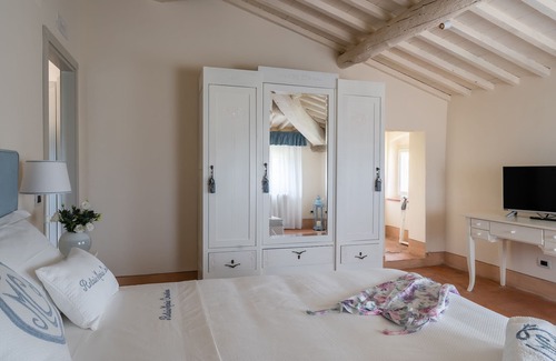Chianni Bed & Breakfast | For those who want to relax surrounded by the magic of the Tuscan countryside