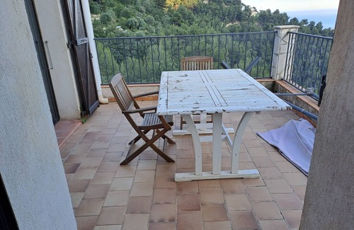 Castellar House | For vacations between sea and mountains 5 km from menton 5 km from italy 15 km from monaco