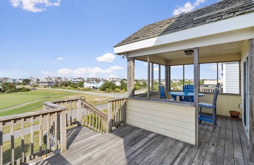 Nags Head House | ForeShoreOBX! in the Village of Nags Head on Hole #12 of Nags Head Golf Links
