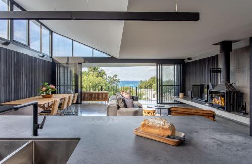 Dunsborough House | Forest Beach House I Private Properties