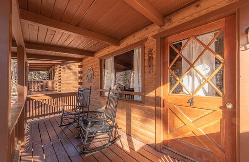 Christopher Creek Cabin | Forest Cabin 4 Cowboys Dream
