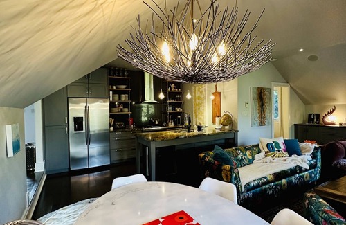 Collingwood Ski Chalet | Forest Cottage- Explore, Discover & Experience the Idyllic Blue Mountains