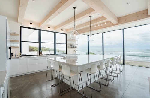 Tierra Del Mar House | Forest Edge Beach House: New Oceanfront Luxury