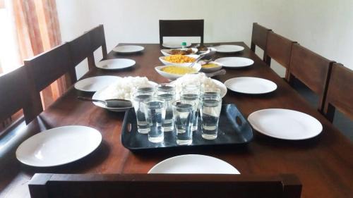 Nochchiyagama Hotel | Forest Edge Bungalow - Wilpattu