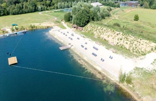 Maubray House | Forest Escape with Comfort