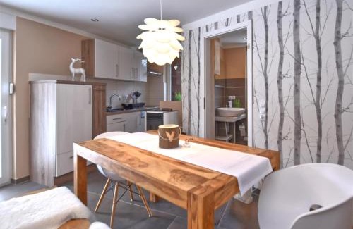 Guentersberge House | Forest-Fringed Comfort