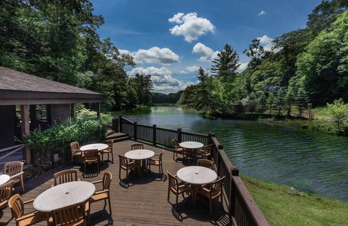 Seven Springs Cabin | Forest Lodge at Seven Springs