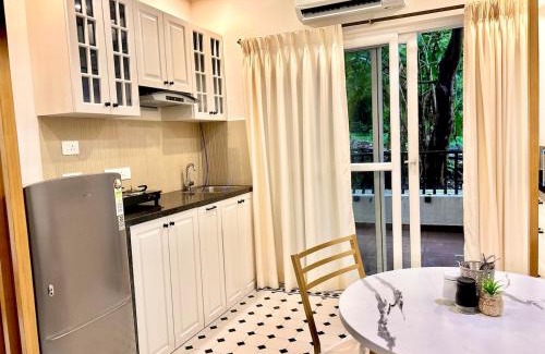 Khattalwada Apartment | Forest View 1BHK with Pool & Jacuzzi - Sazo Stays