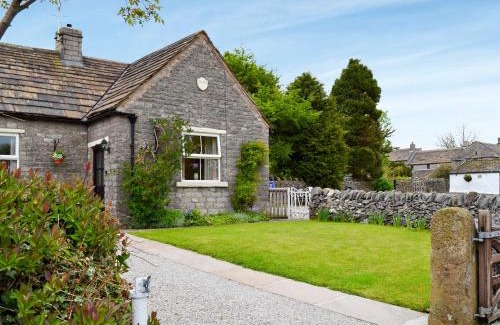 Peak Forest House | Forest View