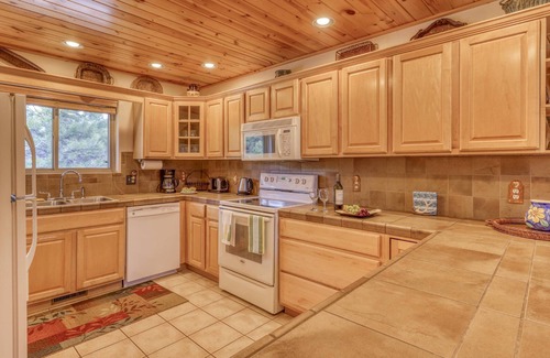 Pagosa Highlands House | Forest View House: Cozy Cabin with Huge Deck, Mountain Views, and Access to Turkey Springs Trails