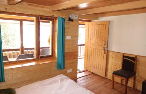 Old Manali House | Forest Wood Cottage