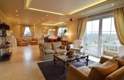 Chodes House | Forestside Retreat, Malmedy