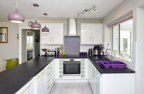 Icklesham House | Forget Me Not - Two Bedroom House, Sleeps 4