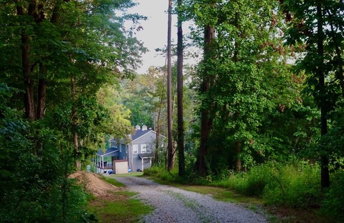 Speedwell House | Forget Me Not Haven – 6BR Lakefront Home for Unforgettable Family Memories