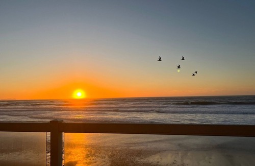 Imperial Beach Condo | Forget your worries in this spacious and serene space.