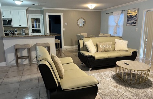 Clearwater House | Forget your Worries at Zen Escape
