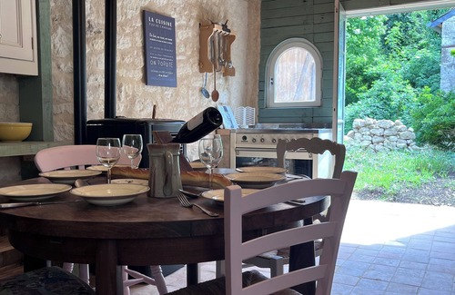 Chinon Cottage | Former barn in Chinon, near to town, forest walks & cycle paths