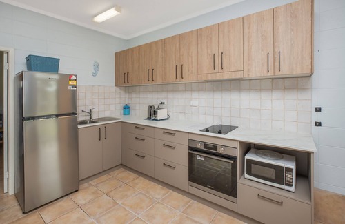 Forster Apartment | Forster Lodge 6: 1 BR, 0.5 BA Apartment in Forster, Sleeps 4