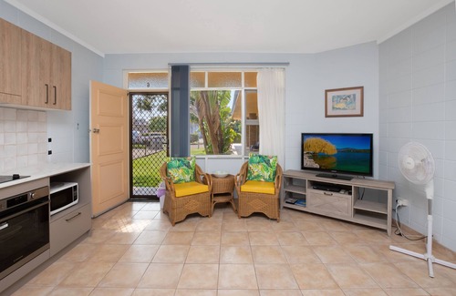 Forster Apartment | Forster Lodge 6: 1 BR, 0.5 BA Apartment in Forster, Sleeps 4
