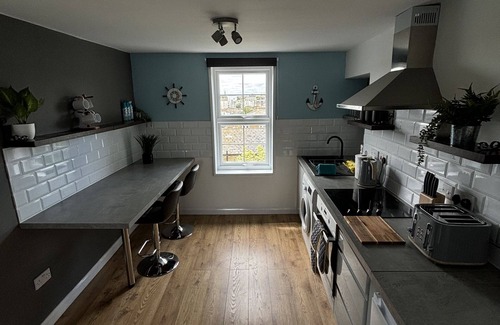 Margate House | Fort Cresent Panaromic Sea View Apartment