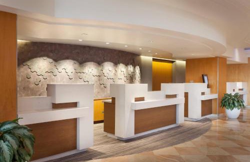 Central Beach Resort | Fort Lauderdale Marriott Harbor Beach Resort & Spa