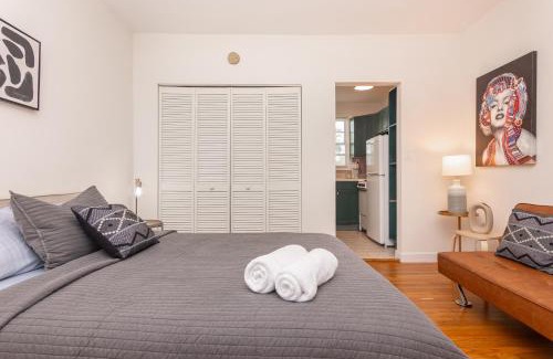 Idlewyld Apartment | Fort Lauderdale Studio - 5 minutes walking to Las Olas Beach