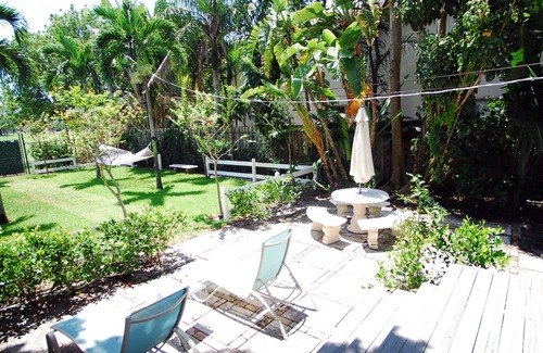 Victoria Park Cottage | Fort Lauderdale Tiny House on its own lot in Victoria Park near Las Olas & Beach