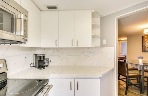 Central Beach Condo | Fort Lauderdale Vacation Rental: Walk to Beach!