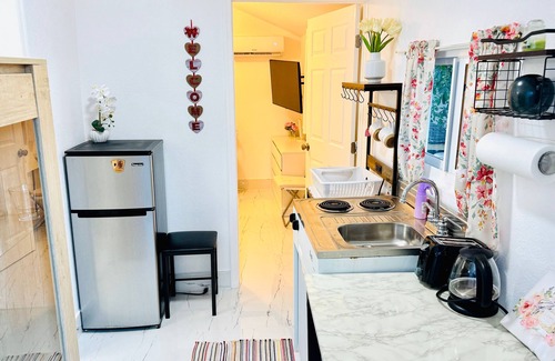 Riverland Village Cottage | Fort Lauderdale Studio Retreat – Close to Beach