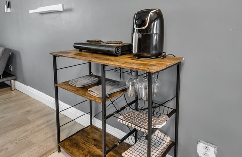 Middle River Terrace Apartment | FORT LAUERDALE BEACH & LAS OLAS STUDIO