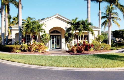Heritage Palms House | Fort Myers - 2 Suites in Gated Community- Requires 6 Months Minimum Rental