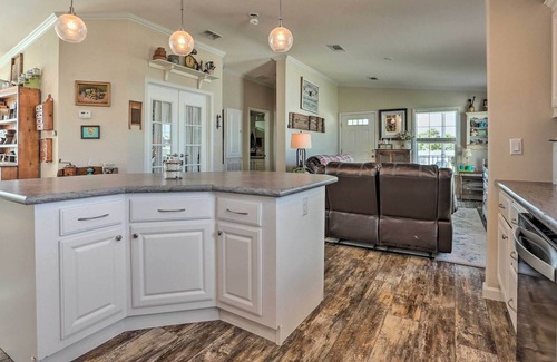 Truckland House | Fort Myers Retreat w/ Grill ~ 1 Mi to Beach!